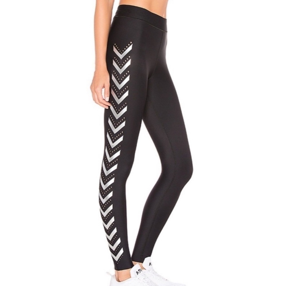 Ultracor Ultra High Black Chevron Pixilated Women's Leggings!